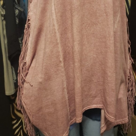 Infinity Raine Boho Fringed Top - Picture 3 of 5